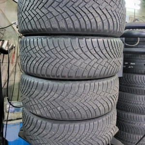 215 55 17 한국 스노우타이어 중고(22년)