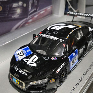스파크 1/18 레진 아우디 R8 LMS GT3 디테일 모델카 이미지