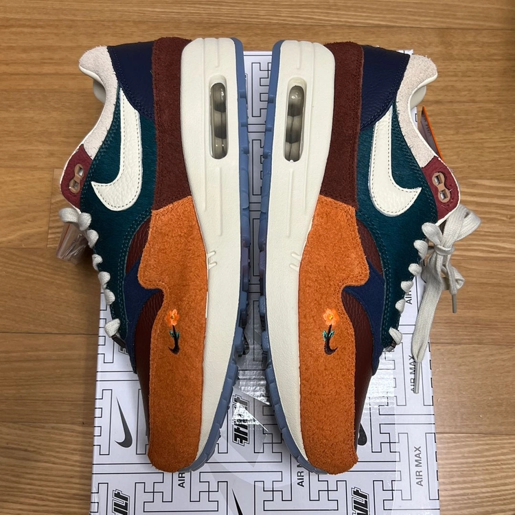 나이키 카시나 에어맥스 1 원앙 오렌지 275 사이즈 새제품 팝니다. NIKE 스니커즈 운동화 DQ8475-80 이미지