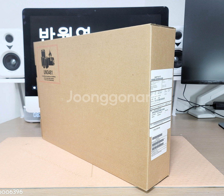 맥북 에어 15인치 M3 1TB 미개봉--1