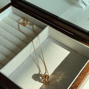 불가리 세르펜티 목걸이 새상품