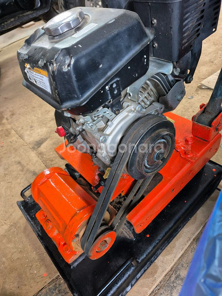 콤팩터 땅다짐기--3