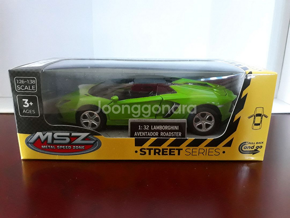 1/32 아벤타도르 로드스터 다이캐스트--0