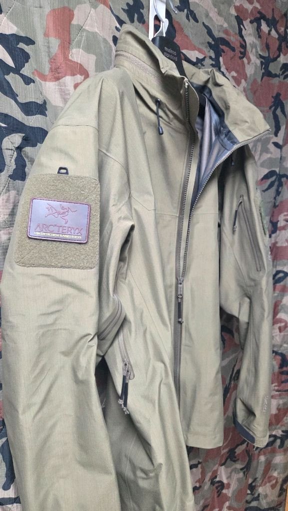 아크테릭스 알파 리프GEN2 재킷--2