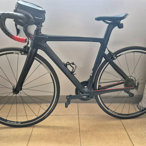 인세인 쿠베 풀카본 105급 로드 자전거 이미지