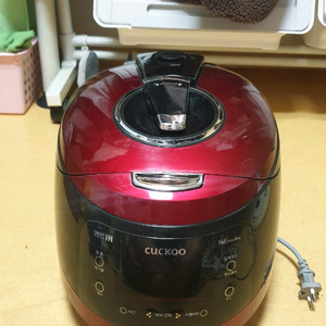 쿠쿠 스마트 IH 압력밥솥 10인용 CRP-HWXB107FR 판매해요