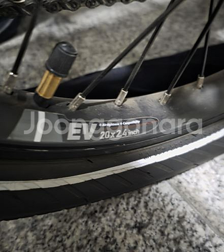 모아펀스 EOLE PRO 접이식 전기자전거--3