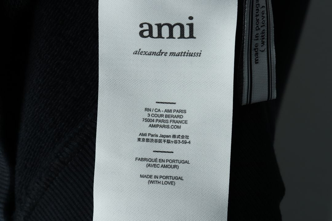 W(S) 아미 후드티셔츠 하트 스몰로고 블랙 이미지