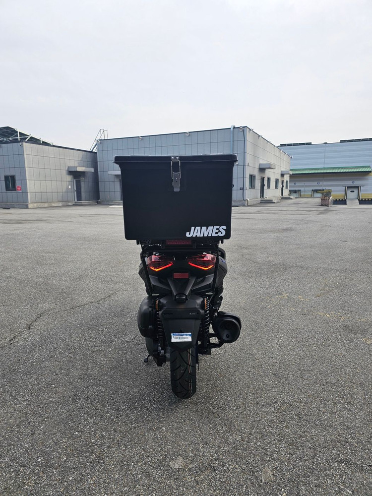 야마하 xmax300 배달오토바이 이미지