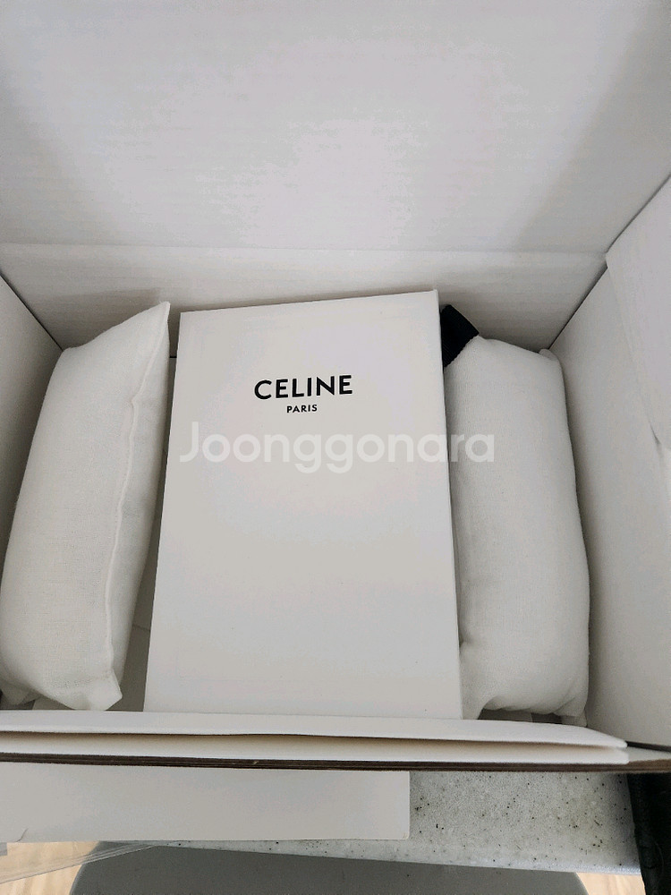 셀린느트리옹프카드지갑--3