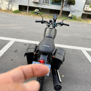 혼다 CB125R 오토바이