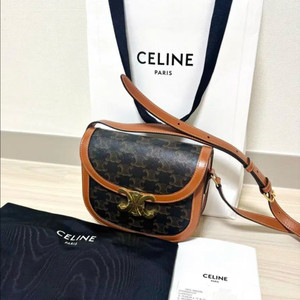 셀린느 트리옹프 틴 베사체 준신품급