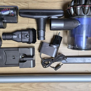 깨끗하게 세척한 다이슨 V6 무선 청소기(10분 연속동작)