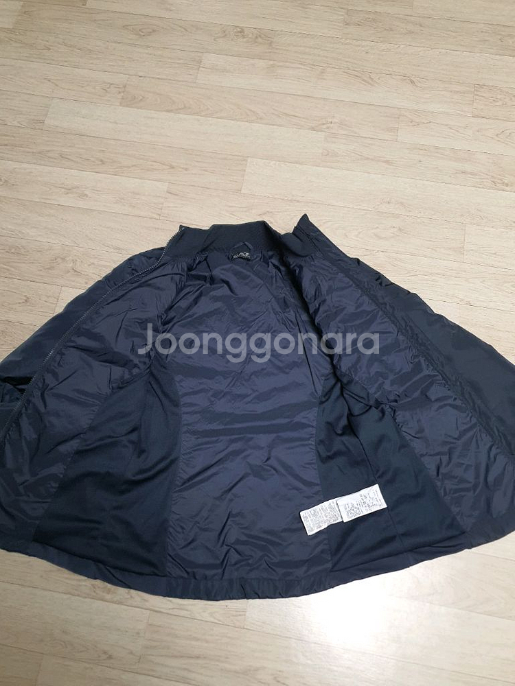 105 EA7 아르마니 여성 패딩 점퍼 여 XL사이즈 완전깨끗해요--4