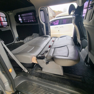 스타렉스. 침대 시트 작업