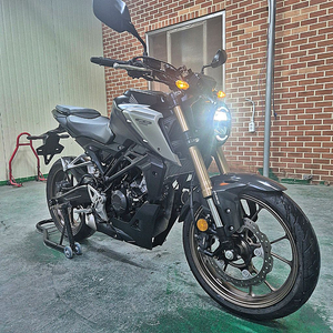 혼다 CB125R 22년식 5천km 입문용 판매합니다