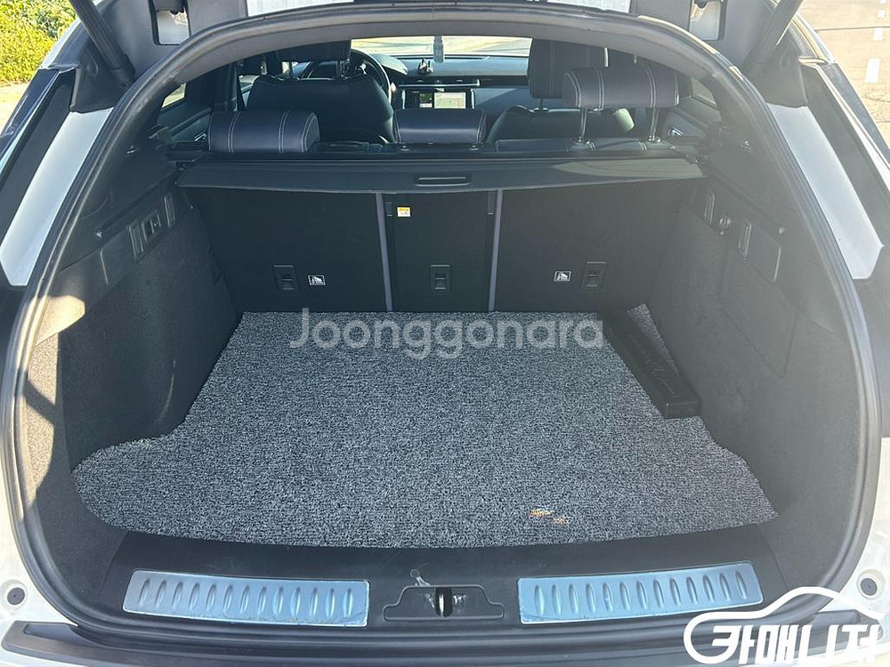 [랜드로버]레인지로버 벨라 2.0 D240 R-다이나믹 SE #가을특가--4