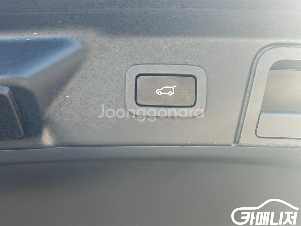 [랜드로버]레인지로버 벨라 2.0 D240 R-다이나믹 SE #가을특가--5