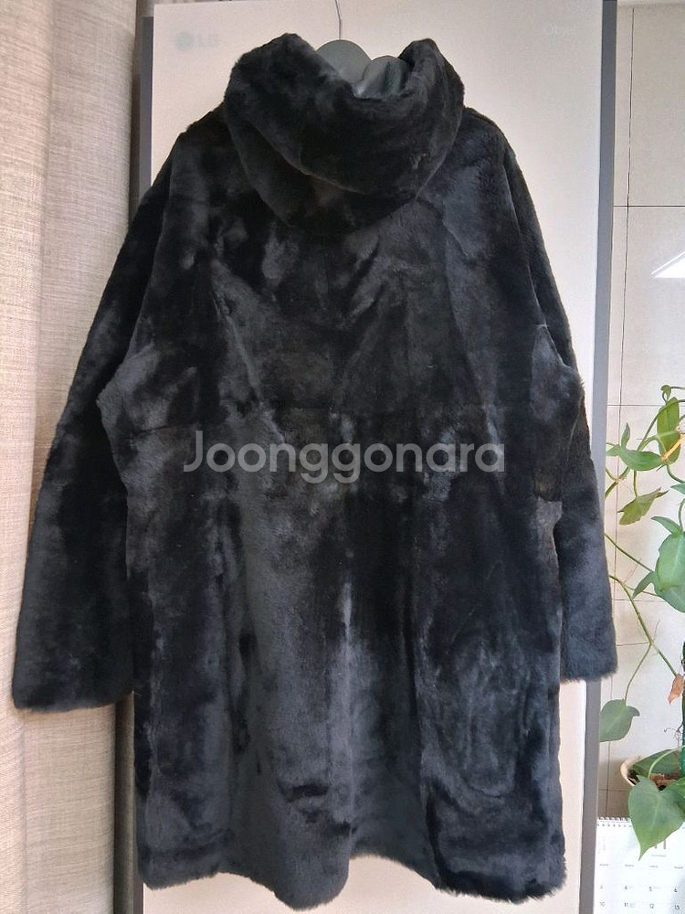 ROBO로보 스페인 라도마 리버시블 스트링 후드 무스탕코트--3