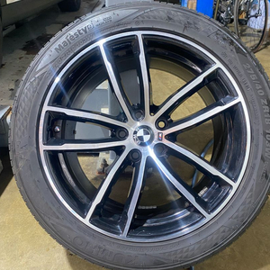 BMW G30 18인치 순정 휠타이어 세트