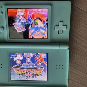 dslite 닌텐도ds ndsl 팔아요. 팩5개포함 기계는 상태좋아요. 버튼 터치 다아 잘됨펜 usb 충전기포함 -