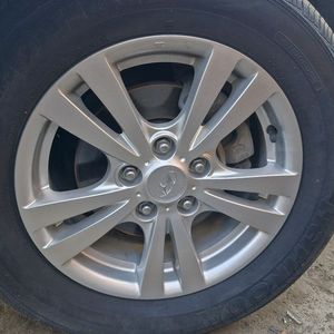 nf소나타 16인치 휠 한대분팝니다 이미지