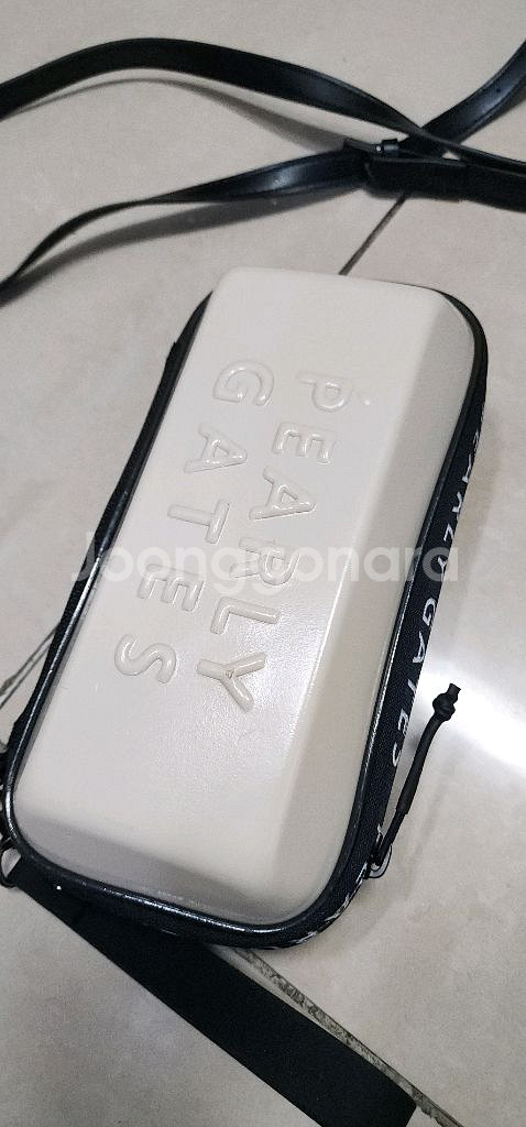 파리게이츠 하드케이스 파우치백/ 파리게이츠 니트패딩--2