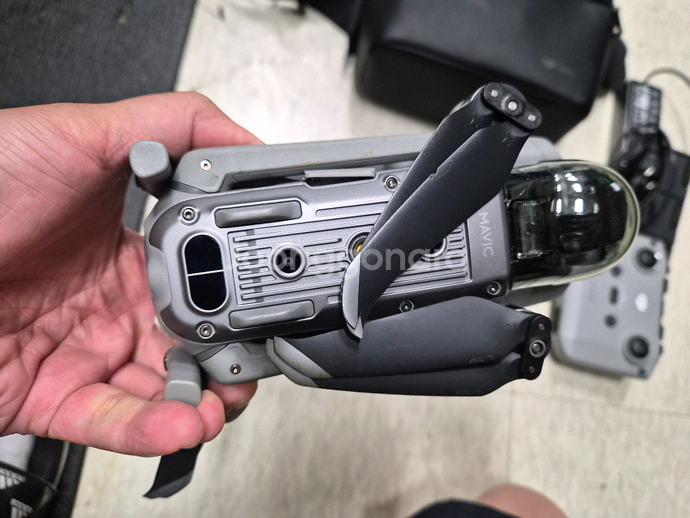 DJI 매빅 에어 2 플라이모어 콤보 드론--2