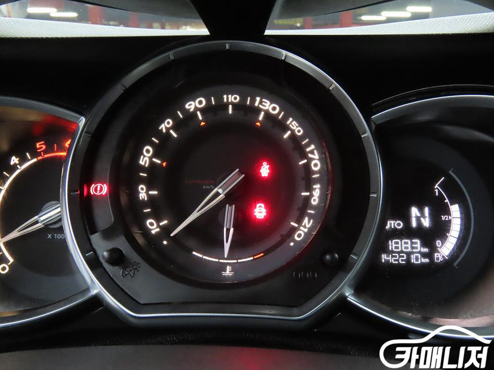 [시트로엥]DS3 카브리오 1.6 E-HDI 소 시크 #가을특가 이미지