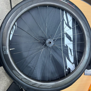 ZIPP 303NSW 클린처+튜브리스 시마노바디
