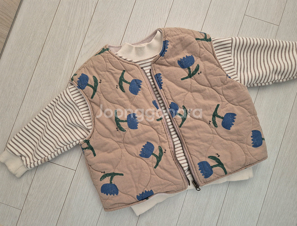 유아옷 보네오네 조끼s 사이즈 & 데일리베베 티셔츠 m--0