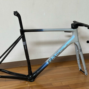 Basso diamante 바쏘 디아만테 프레임셋 판매합니다 (경량 기함프레임)