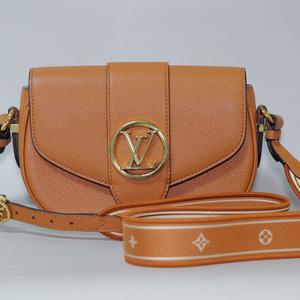 루이비통 LV 퐁 뇌프 소프트 MM 시엔느 도레