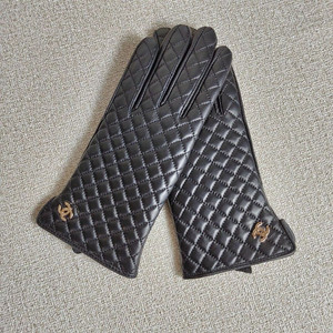 샤넬 로고 양가죽 퀼팅 레더 장갑