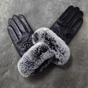 샤넬 CC로고 양가죽 토끼털 장갑