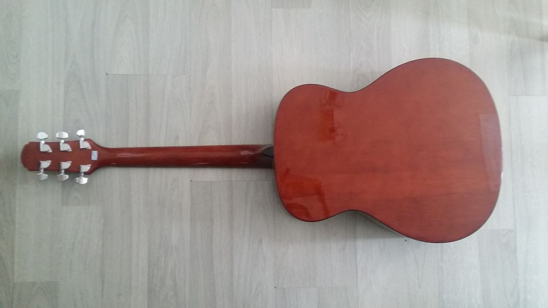 전자기타 SMASH, 통기타 카운티스 HD-9, 카우보이 3810c, 크래프터 Ashland AF-7NT--9