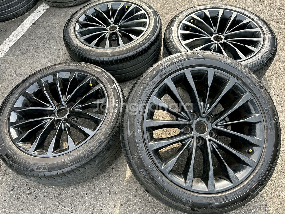 BMW 18인치 5시리즈 G30 블랙 중고 휠타이어 245 45 18--0