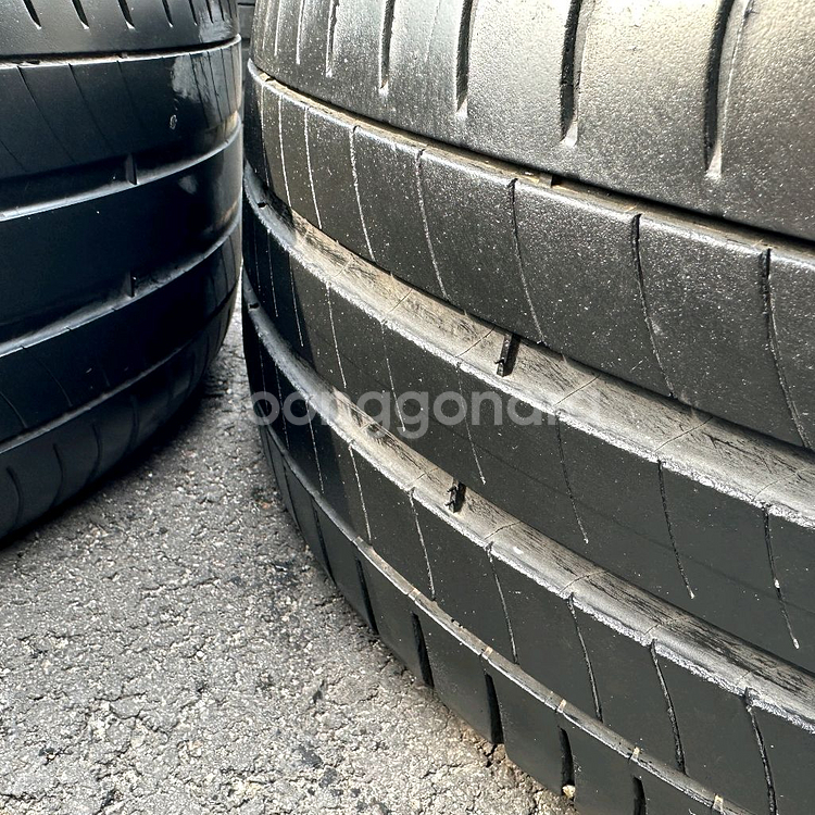 BMW 18인치 5시리즈 G30 블랙 중고 휠타이어 245 45 18--5