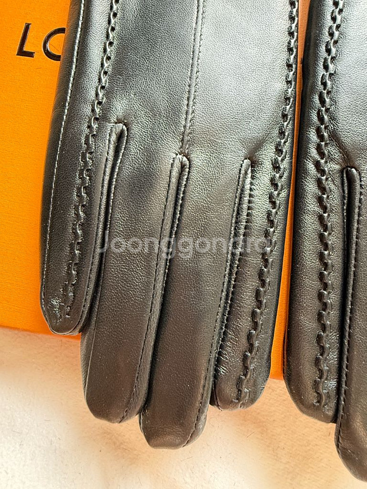 루이비통 여성 가죽 장갑--2