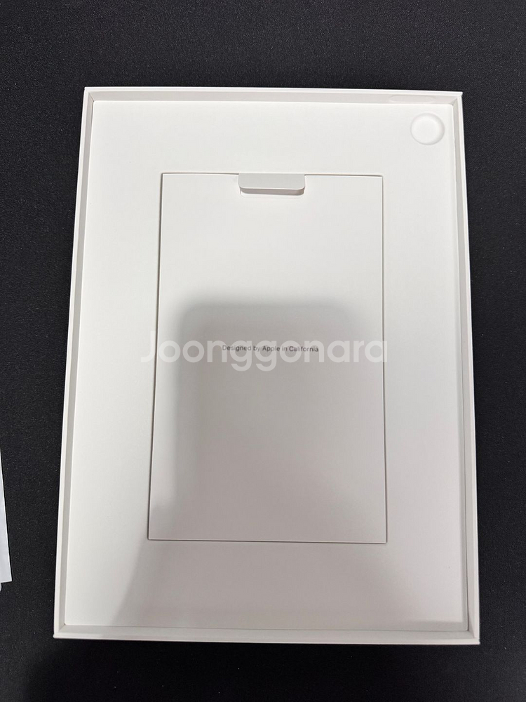 아이패드에어11 M3 128GB wifi 스페이스그레이 팝니다.--2