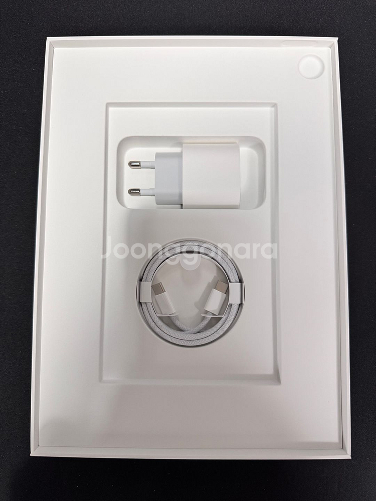 아이패드에어11 M3 128GB wifi 스페이스그레이 팝니다.--3