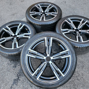 BMW G20 848M 18인치 휠타이어 세트 팔아요 (S급)