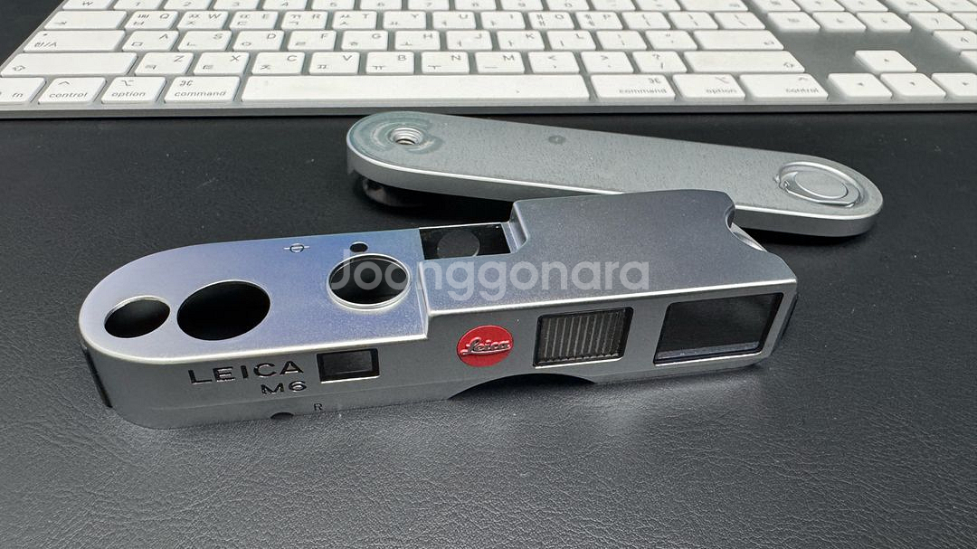 라이카 M6 (non ttl) 상하판 플레이트 민트급--0
