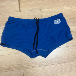 아레나 수영복, 스피도 수경 외 수영용품