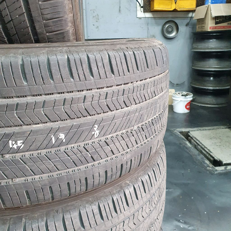 255 45 19 2554519금호마제스티ev 한대분판매합니다--4