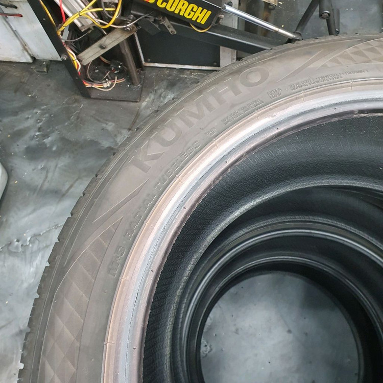 255 45 19 2554519금호마제스티ev 한대분판매합니다--8