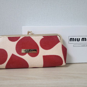 정품) 미우미우 클러치