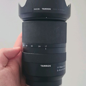 탐론 17-70mm F/2.8 소니용 렌즈