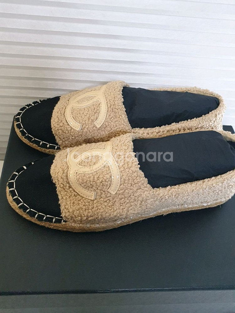 샤넬 로고 시어링 에스파드리유,테디 플랫 39사이즈--2