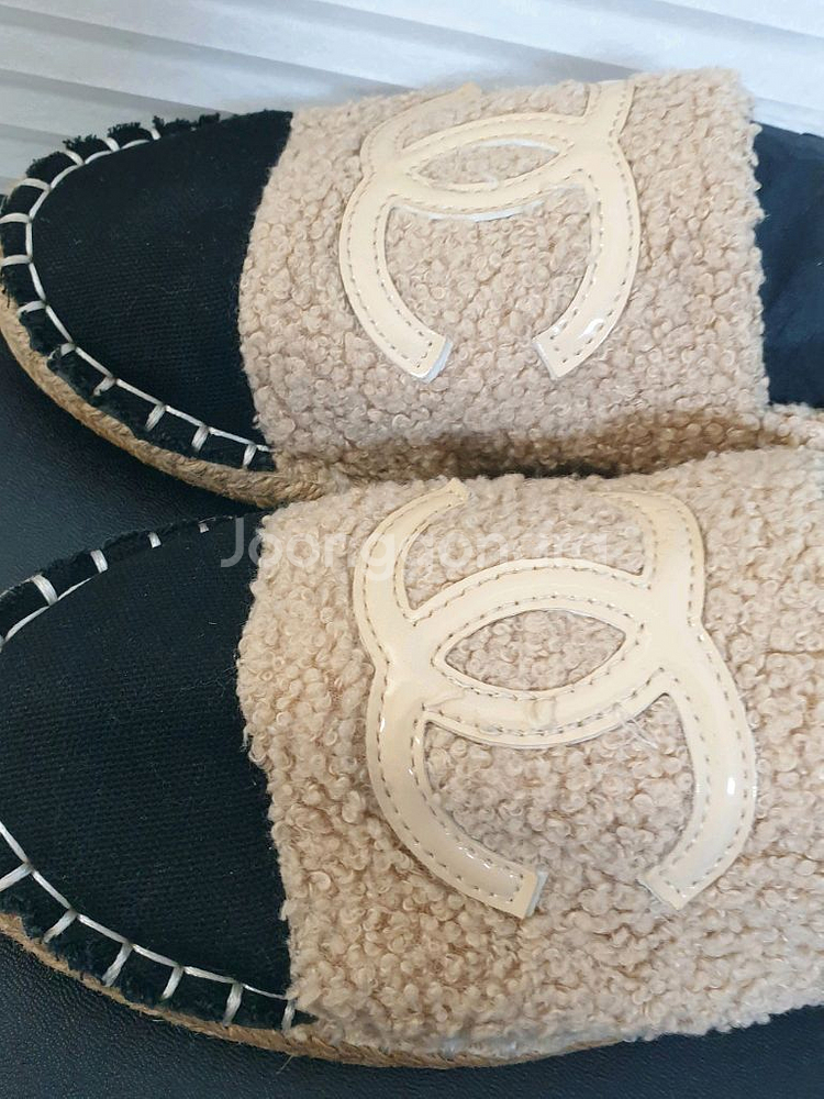 샤넬 로고 시어링 에스파드리유,테디 플랫 39사이즈--3